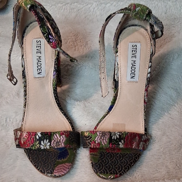Steve Madden Women's Multicolor Floral Heels - Picture 1 of 7